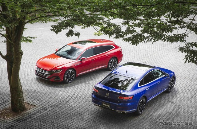 VW アルテオン シューティングブレーク(左)/アルテオン(右)