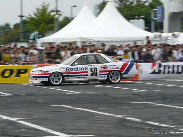 【MSジャパン08】最新車両から往年の名車までデモラン