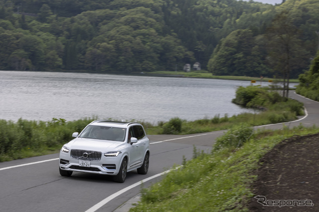 ボルボ XC90 リチャージ T8(XC90 Recharge Plug-in Hybrid T8 AWD Inscription)