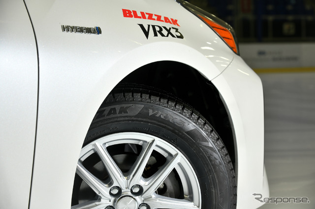トヨタ プリウス(195/65R15 91Q)