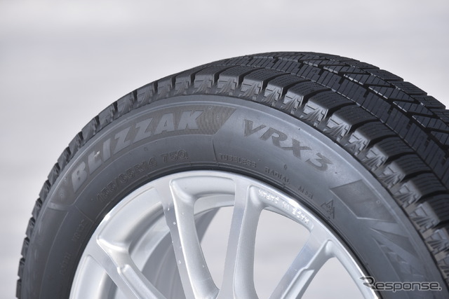 ブリヂストン BLIZZZAK VRX3(155/65R14)