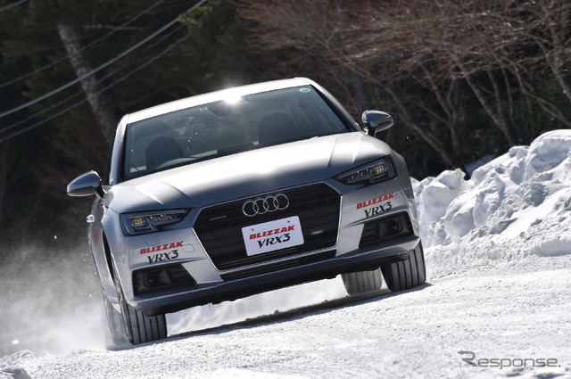 アウディ A4(225/45R18)