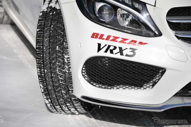 ベンツ Cクラス(225/45R18)