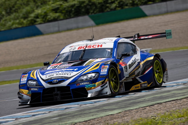 GT500クラス予選2位の#19 WedsSport ADVAN GR Supra（国本雄資／宮田莉朋）