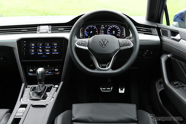 VW パサートヴァリアント 新型(TDI R-Line)