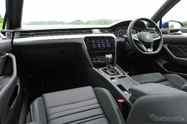 VW パサートヴァリアント 新型(TDI R-Line)