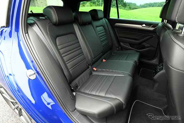 VW パサートヴァリアント 新型(TDI R-Line)