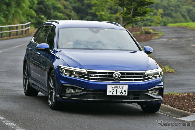 VW パサートヴァリアント 新型（TDI R-Line）