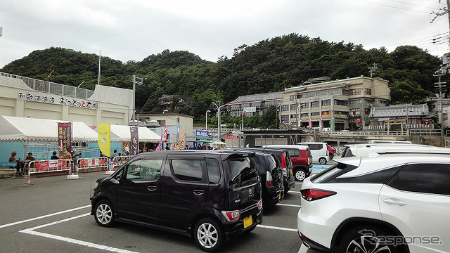 和歌浦漁港 おっとっと広場