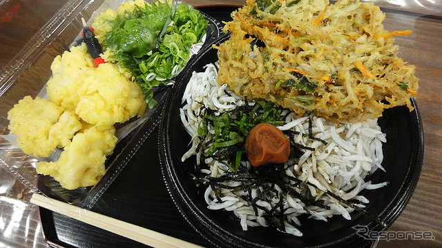 和歌浦漁港 おっとっと広場、ハモの天ぷら、しらすの天ぷら、しらす丼