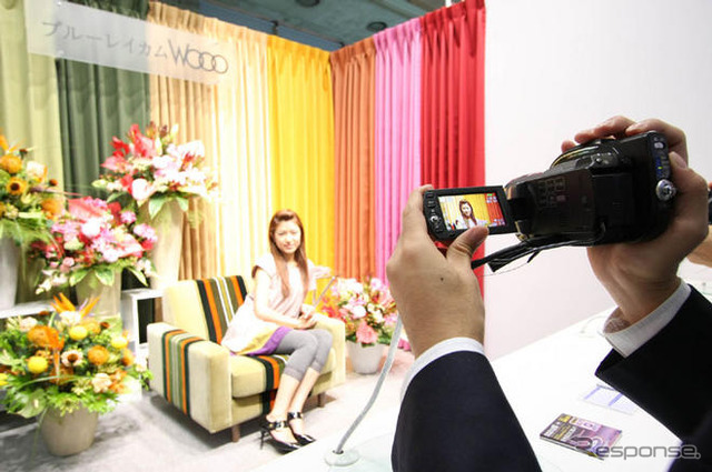 【CEATEC08】写真蔵…日立製作所、スタイルは自由型