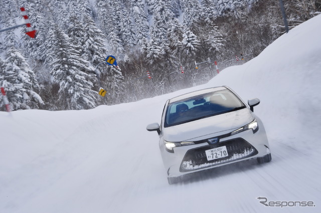 ヨコハマ アイスガード7 雪上氷上試乗（トヨタ カローラ）