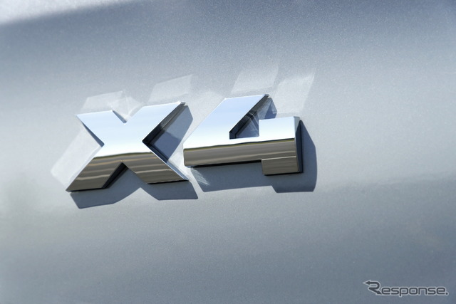 BMW X4 改良新型の「M40i」