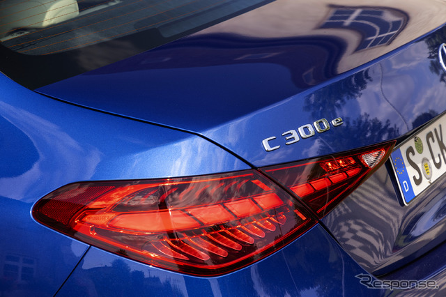メルセデスベンツ Cクラス 新型(C300e 海外仕様)