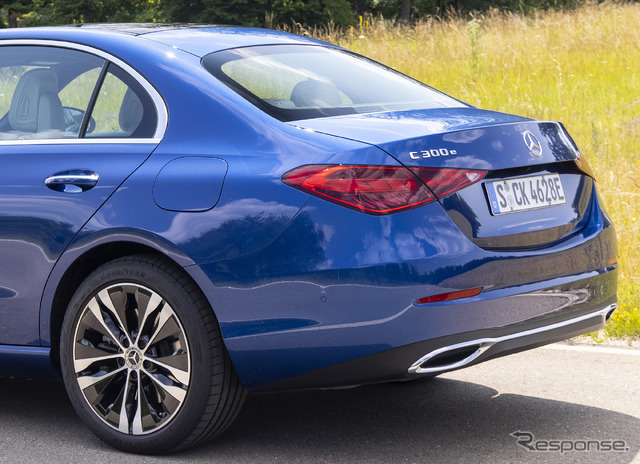 メルセデスベンツ Cクラス 新型(C300e 海外仕様)
