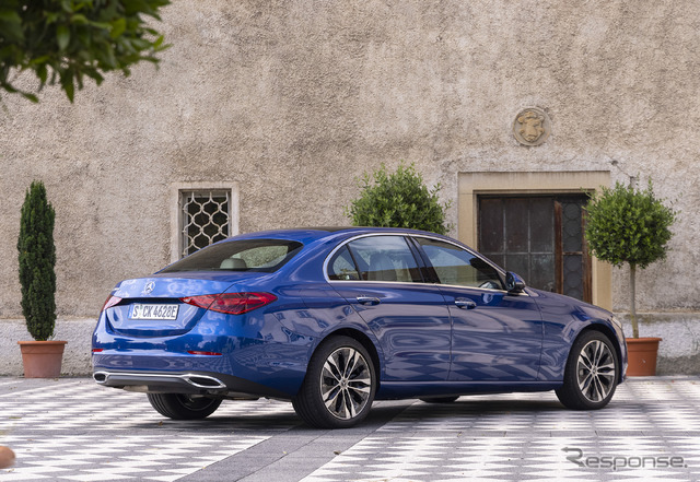 メルセデスベンツ Cクラス 新型(C300e 海外仕様)