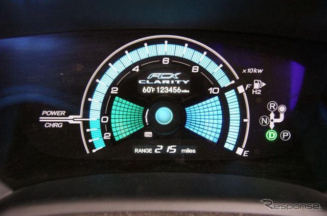 【ホンダ FCXクラリティ 登場】太陽から水素のインフラ…藤本CE