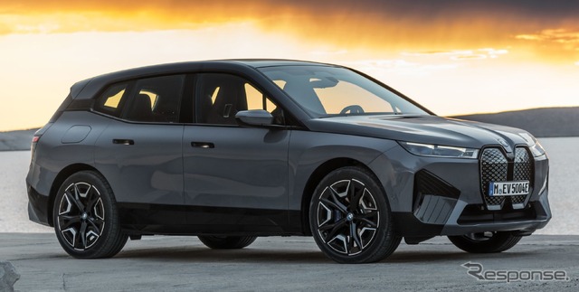 BMW iX の「xDrive50」