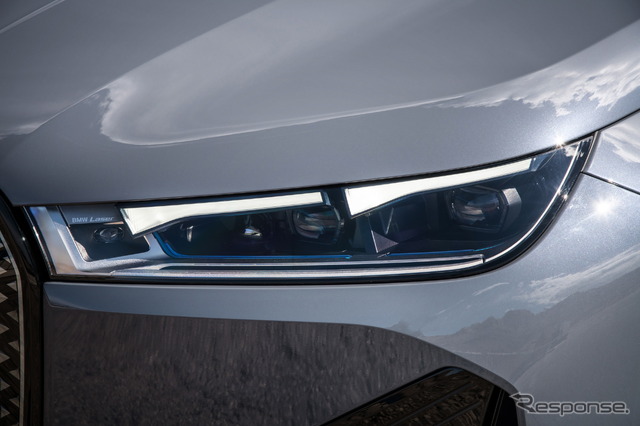 BMW iX の「xDrive50」