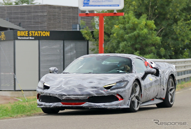 フェラーリ 296GTB スパイダー プロトタイプ(スクープ写真)
