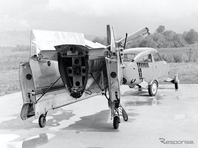 モールトンテイラーのエアロカー（プロトタイプ、1957年）。翼はデタッチャブルで、地上走行時は牽引して移動できるようになっていた。エンジンは自動車部分に搭載され、シャフトを接続して飛行用プロペラを回した。