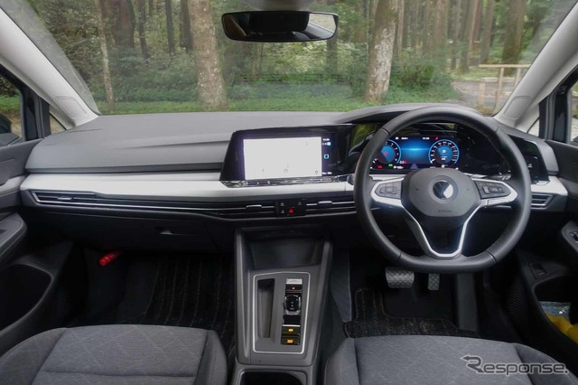 VW ゴルフヴァリアント 新型(eTSI アクティブ)