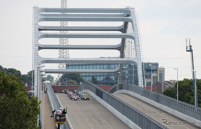 大きな橋を往復する、独特なレイアウトのナッシュビル市街地コース。