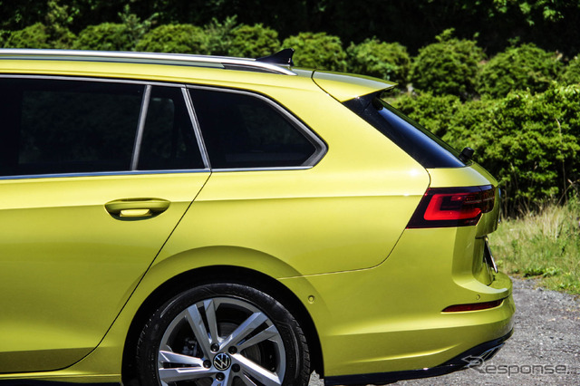 VW ゴルフヴァリアント 新型(R-Line)