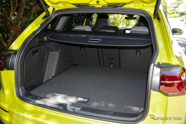 VW ゴルフヴァリアント 新型(R-Line)