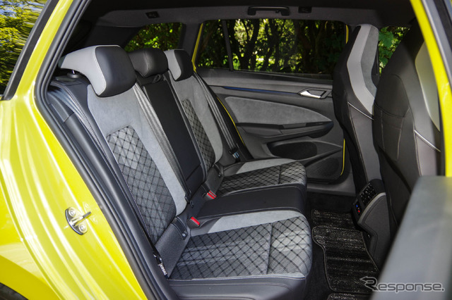 VW ゴルフヴァリアント 新型(R-Line)