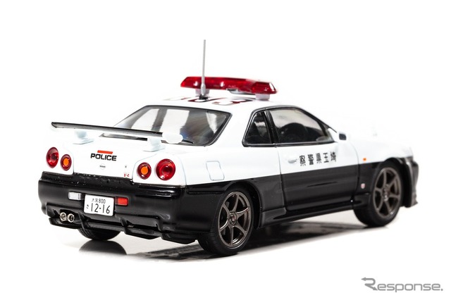 日産 スカイライン GT-R(BNR34)2000 埼玉県警察高速道路交通警察隊車両(803)
