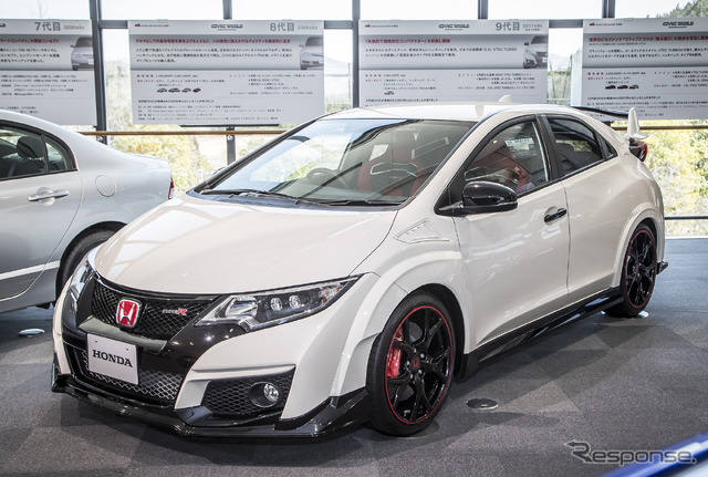 日本では限定輸入となった9代目シビックのタイプR(ホンダコレクションホール展示車)