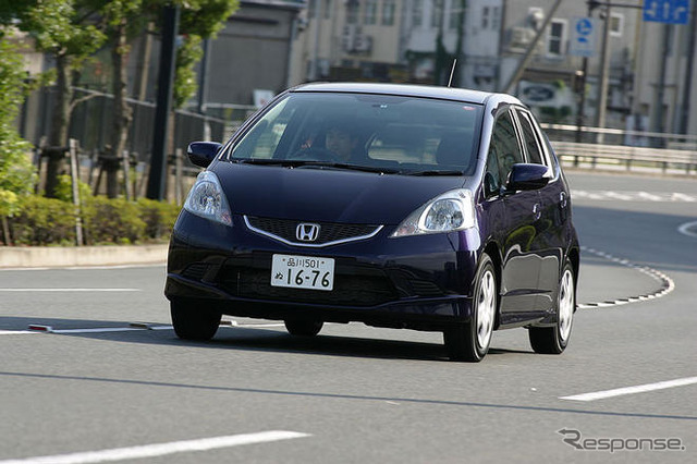 【ホンダ フィット 試乗】実利をとった…こもだきよし