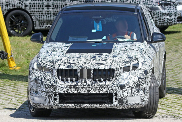 BMW X1 次期型プロトタイプ(スクープ写真)