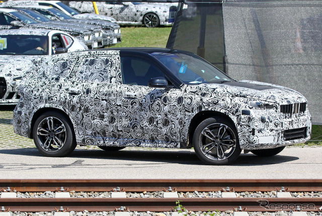 BMW X1 次期型プロトタイプ(スクープ写真)