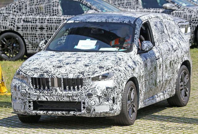 BMW X1 次期型プロトタイプ(スクープ写真)
