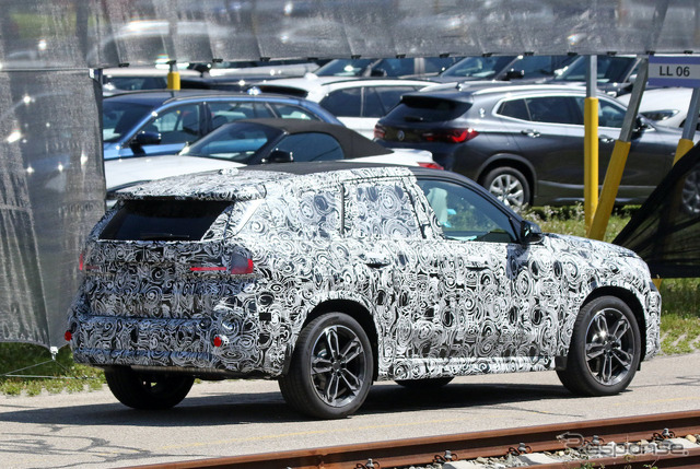 BMW X1 次期型プロトタイプ(スクープ写真)