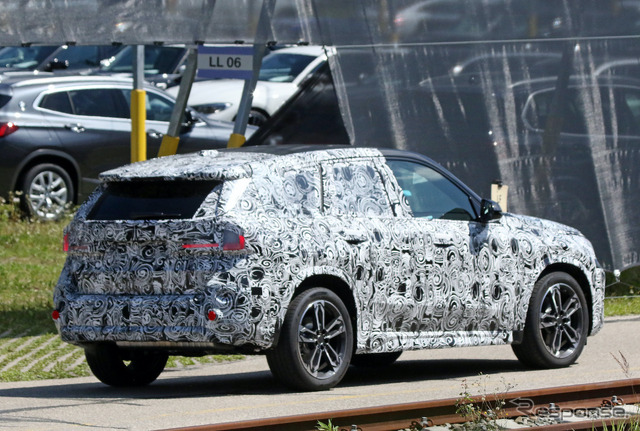 BMW X1 次期型プロトタイプ(スクープ写真)