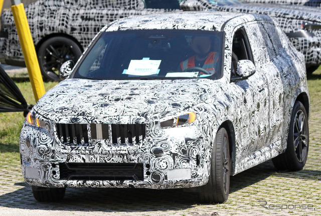 BMW X1 次期型プロトタイプ(スクープ写真)