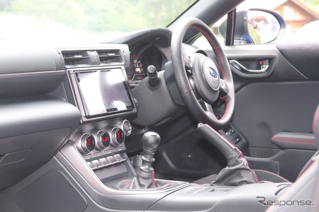 スバル BRZ 新型