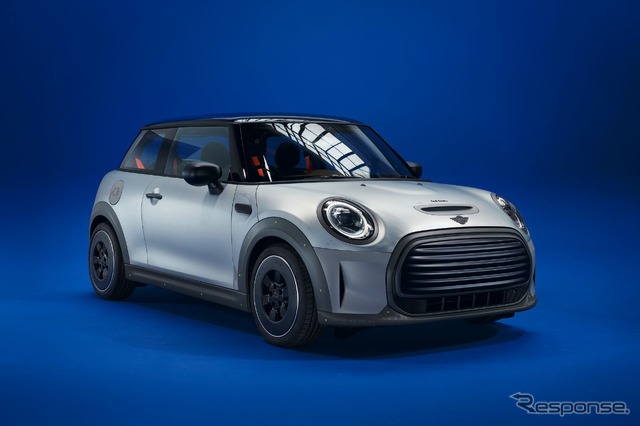 MINIのEVのワンオフモデル「STRIP」