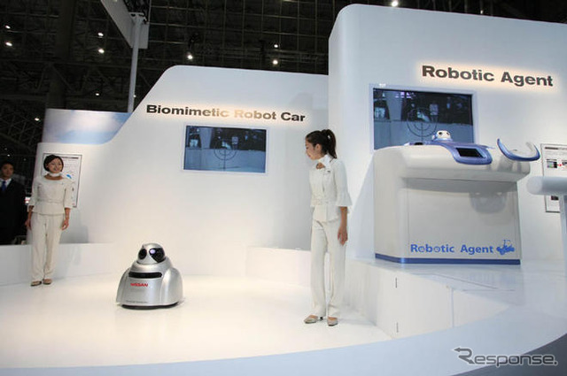 【CEATEC08】写真蔵…日産のロボットカーはハチの動き