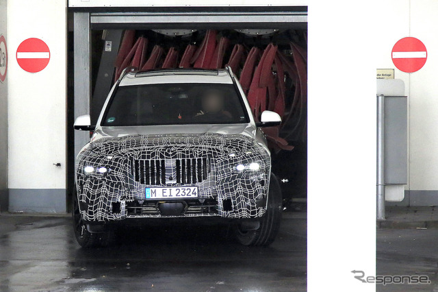 BMW X7 次期型プロトタイプ（スクープ写真）