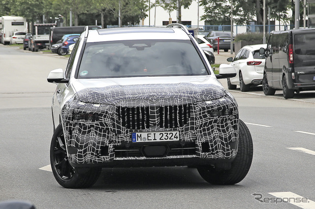 BMW X7 次期型プロトタイプ(スクープ写真)