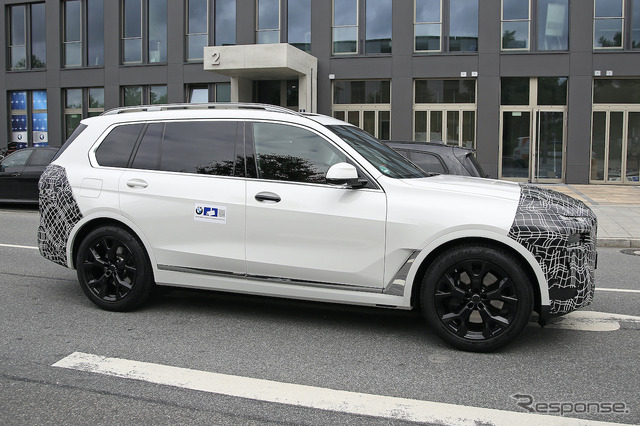BMW X7 次期型プロトタイプ(スクープ写真)