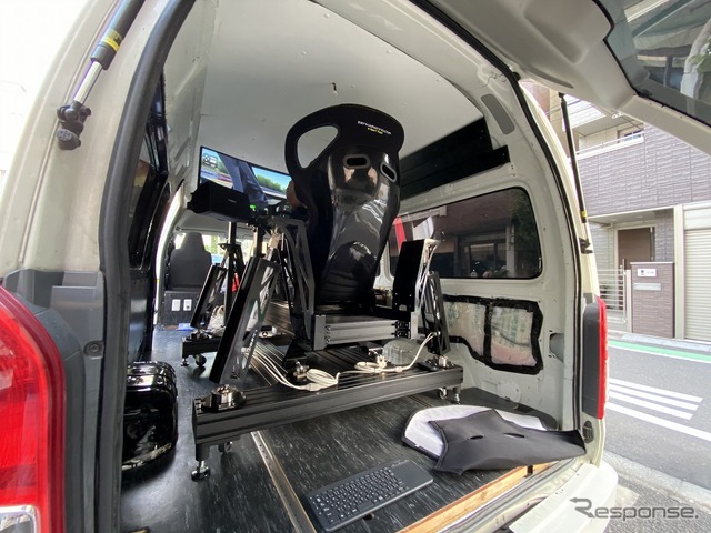 移動型シミュレーター