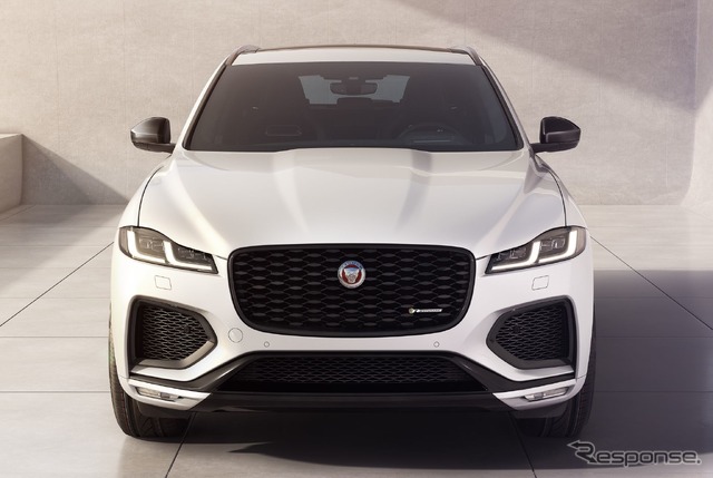 ジャガー F-PACE の2022年型の「R-ダイナミックブラック」