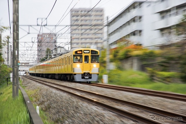 西武新宿線(写真は武蔵関付近)