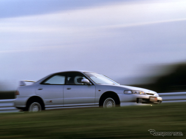インテグラTYPE R 4ドアハードトップ(1995年)