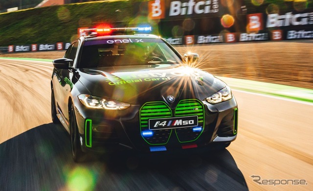 BMW i4 M50 の「MotoE ワールドカップ」セーフティカー